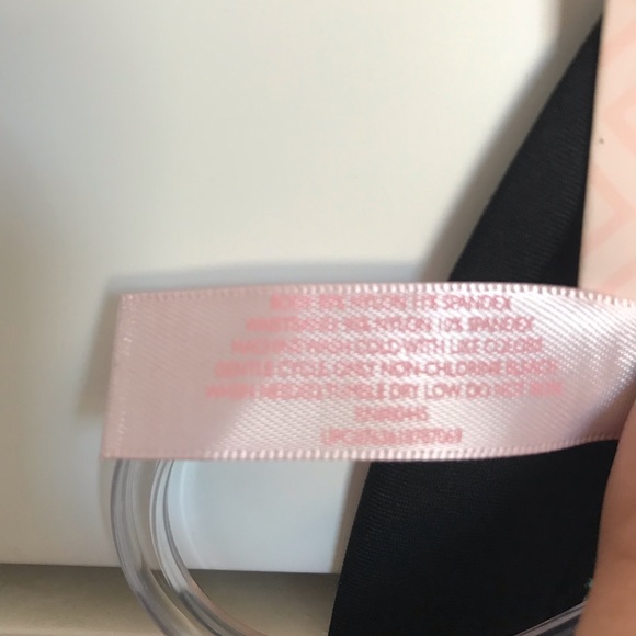 NWT Candie’s Lace Cheeky Panties Size Small - Picture 4 of 4